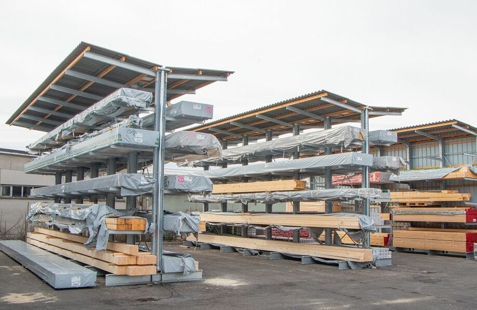 [Translate "Portugal"] Cantilever racking Yard racking