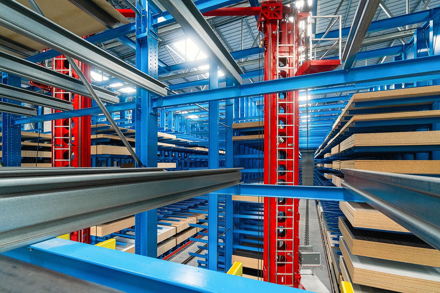 [Translate "Portugal"] Cantilever racking